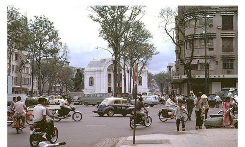 Ngã tư Nguyễn Huệ vs Lê Lợi - Crossroads (1974)