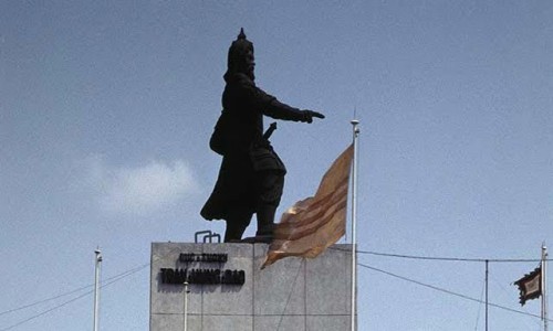 Saigon 1974 - Tượng Đài Trần Hưng Đạo