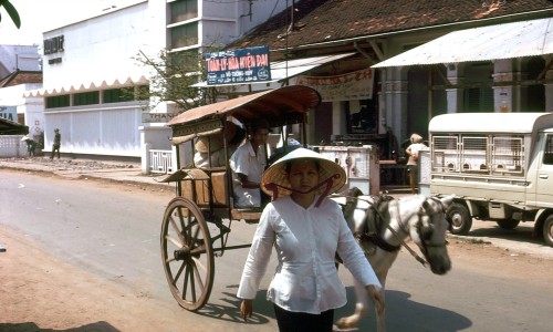 Saigon 1971 - Photo by Douglas Elgin