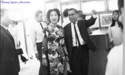 Lễ khánh thành Thư viện trường Quốc Gia Nghĩa Tử (17-3-1971) - source: Photograph ; Harold Winer Collection