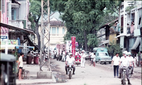 My Tho 1971 Funeral - Một đám tang của người Hoa - Photo by Sandy1618