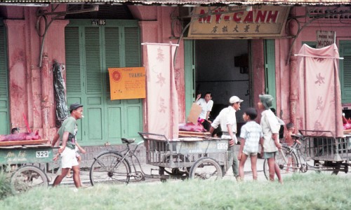 My Tho 1971 Funeral - Một đám tang của người Hoa - Photo by Sandy1618