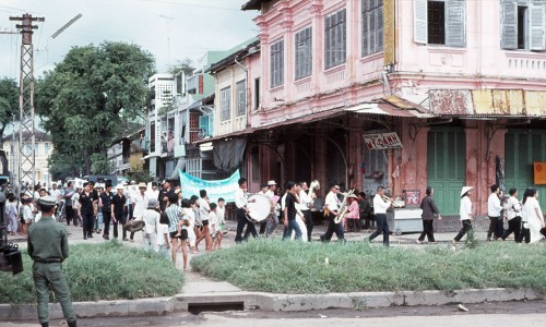 My Tho 1971 Funeral - Một đám tang của người Hoa - Photo by Sandy1618