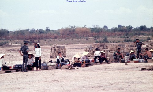 Dĩ An,Bình Dương 1970 - RVN Marine Work Crews on Break - Photo by Keith McGraw