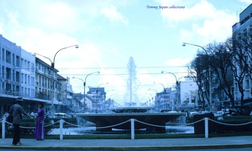 Saigon 1969 - Quảng trường Lam Sơn - Photo by Dr. William Bolhofer