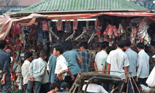 Saigon Dec 1968 - Shopping for Christmas. Photo by Brian Wickham toys
