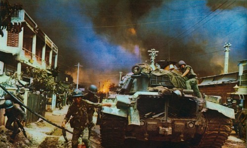 Saigon 1968 - Rangers accompany a tank searching for guerillas in the vietnamese capital.