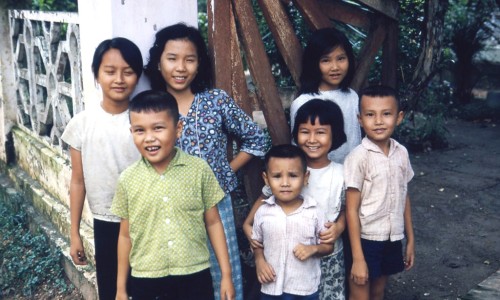 Saigon 1965 - Neighbours Kids