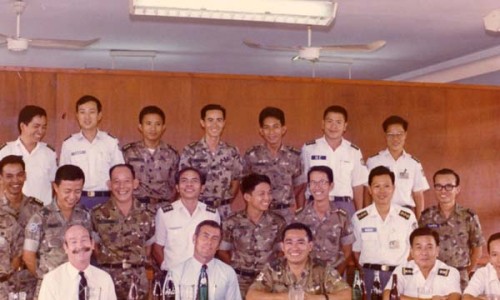 BanGiamDoc_HV_01