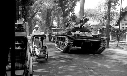 253_tank_at_tet
