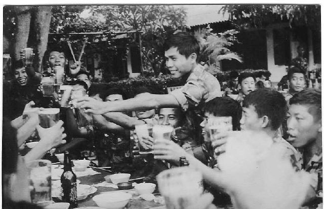 Liên hoan ĐĐ83 năm 1974